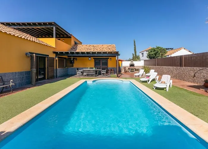 فيلة Calma Private Pool By Holidays