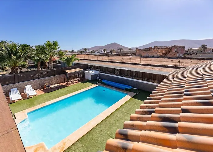 Вилла Calma Private Pool By Holidays