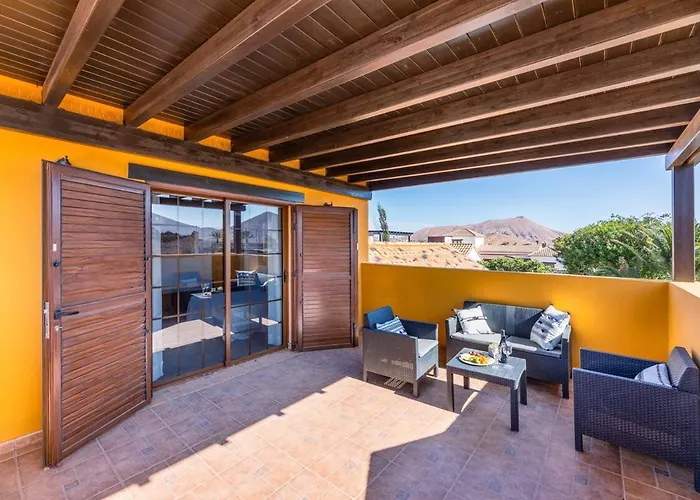 Вилла Calma Private Pool By Holidays *