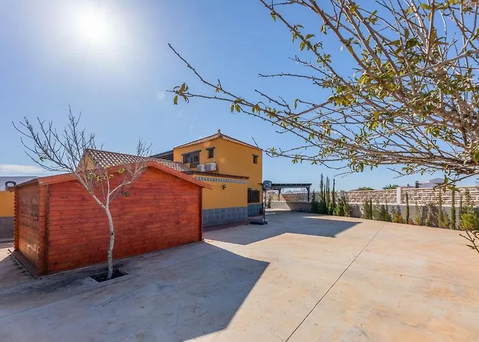 Calma Private Pool By Holidays فيلة لا أوليفا