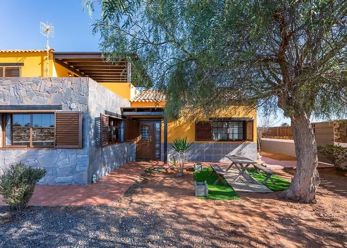 Calma Private Pool By Holidays Вилла *