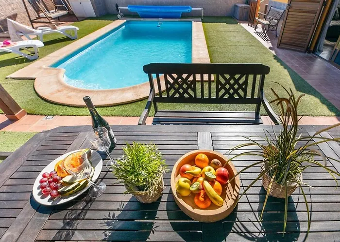 Вилла Calma Private Pool By Holidays Ла-Олива