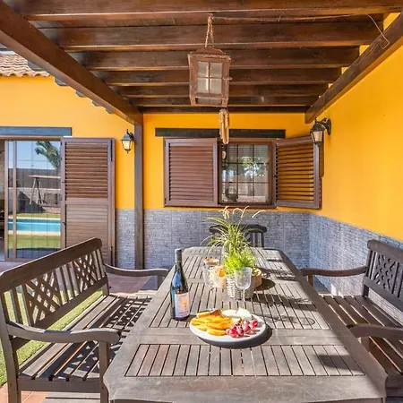 Calma Private Pool By Holidays