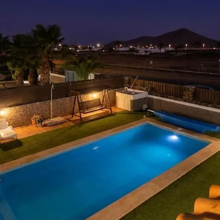 Calma Private Pool By Holidays * La Oliva